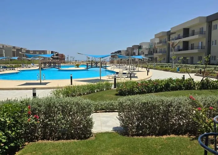 Pool View Chalet in Panorama Sahl Hasheesh