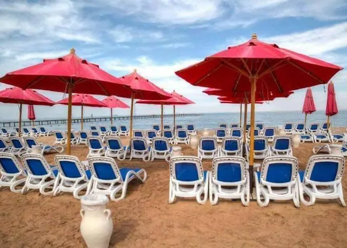 Sea View Chalet In Porto South Beach