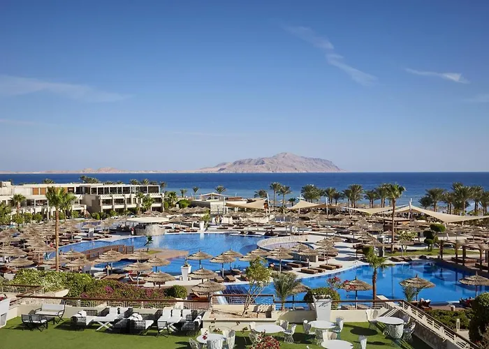 Coral Sea Sensatori Resort