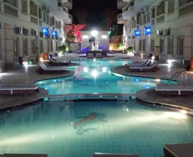Nour Plaza Beach Near El-gouna